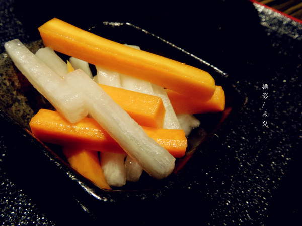 丼物食堂：【台北市松山區。日本料理】 丼物食堂 近南京三民站 松山區的平價美食 有提供外送 適合各大上班族