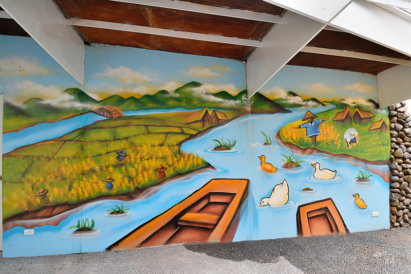 宜蘭冬山河一日遊-推薦新打卡景點:冬山火車站,冬山河生態綠舟,珍珠社區好食光食堂美食,中山社區綠野茶園採茶體驗