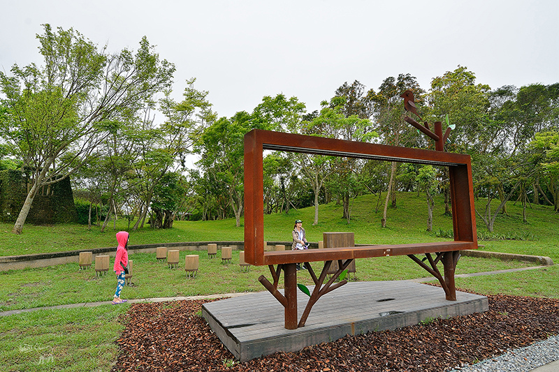 宜蘭冬山河一日遊-推薦新打卡景點:冬山火車站,冬山河生態綠舟,珍珠社區好食光食堂美食,中山社區綠野茶園採茶體驗