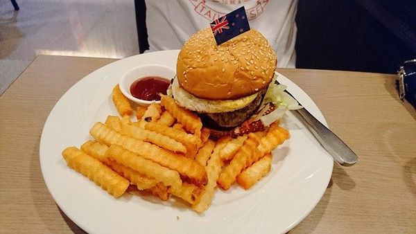 14958464_10154021196861762_690425807_n