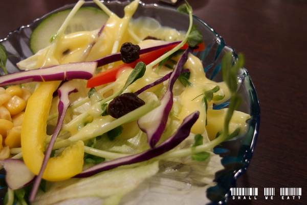 呈吉思飯職人印度咖哩：【台中。西屯區】超大起司中卷超誘人。無限續飯吃到飽－呈吉思飯職人印度咖哩