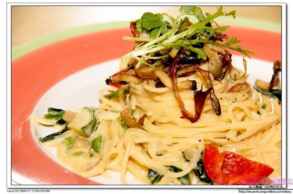 四蔬五莖世界大同創意蔬食：【美食♥永和】☼ 四蔬五莖世界大同創意蔬食☼ 結合義式素食料理，吃出美味與健康♥♥