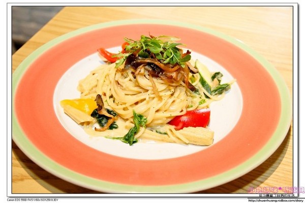 四蔬五莖世界大同創意蔬食：【美食♥永和】☼ 四蔬五莖世界大同創意蔬食☼ 結合義式素食料理，吃出美味與健康♥♥