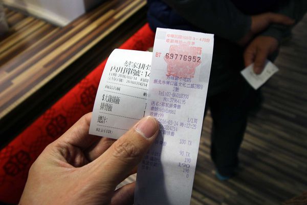 【桃園美食】蔡家排骨飯-軟嫩多汁的超強排隊美食排骨飯