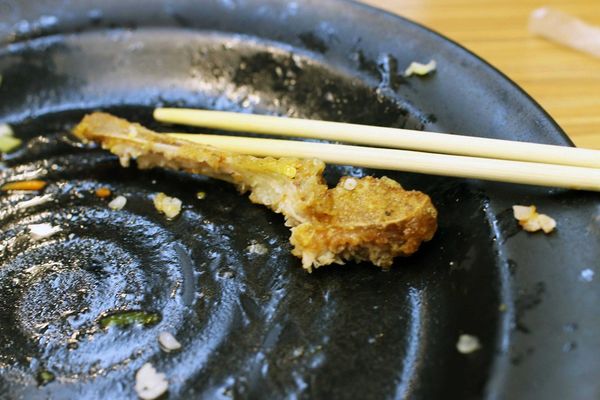 【桃園美食】蔡家排骨飯-軟嫩多汁的超強排隊美食排骨飯