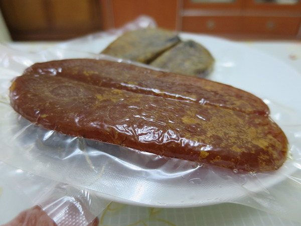 鍾太太烏魚子專賣店：烏金磚好料下酒菜～ .. 鍾太太烏魚子專賣店