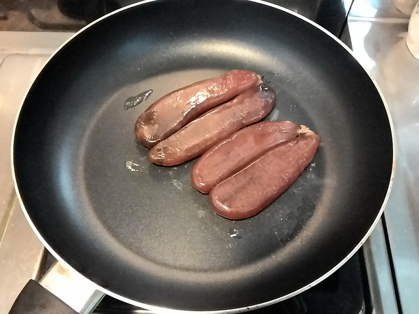 鍾太太烏魚子專賣店：烏金磚好料下酒菜～ .. 鍾太太烏魚子專賣店