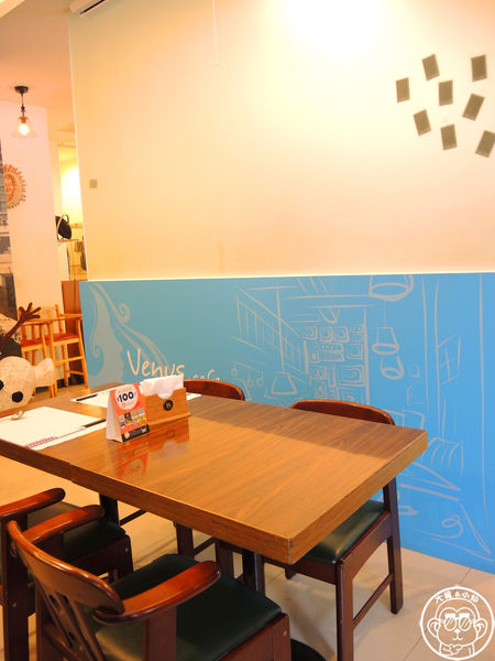 維納斯咖啡 Venus cafe:呷飽祙【桃園・Venus cafe維納斯咖啡】萌犬公關陪用餐