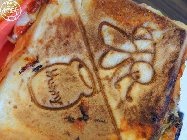 維納斯咖啡 Venus cafe:呷飽祙【桃園・Venus cafe維納斯咖啡】萌犬公關陪用餐