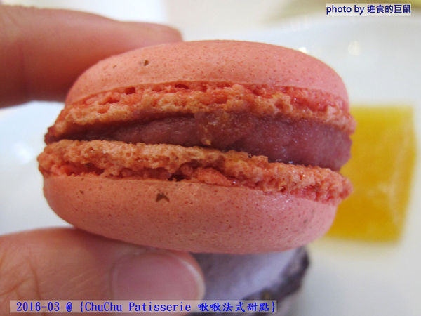 ChuChu Pâtisserie 啾啾法式甜點:(台南。東區美食)『ChuChu Pâtisserie 啾啾法式甜點』給妳幸福的午茶時光~ 精緻甜點,美味鹹派,甜鹹皆宜,讓你一吃就愛上~ 季節限定(草莓塔)限量供應中!