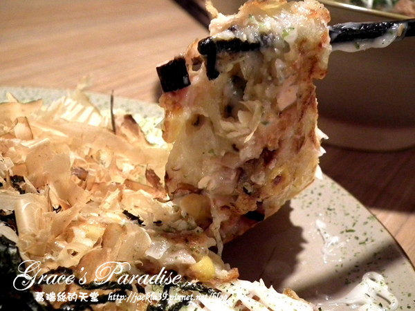 有財號：【中和 美食】美味新發現！「有財號手打麵」--餐點口味獨特又好吃，手打麵Q彈有勁，麵類必點以外，還大推自製台式泡菜與麻糬布丁！中和環球購物中心對面