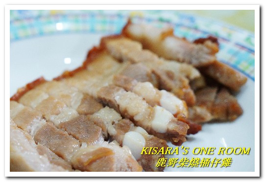 鹿野柴燒桶仔雞(板橋店)：板橋桶子雞．現烤土雞皮酥肉鮮好口味──鹿野柴燒桶仔雞