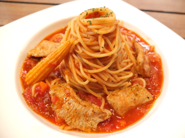 Happy Day 快樂魔法屋:【美食特搜。高雄新興區】快樂魔法屋義大利麵。高雄平價義式料理 再訪續寫新菜色試餐分享