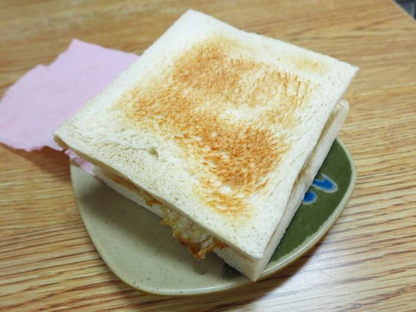 【蘆洲美食】香雞莊早餐店-獨創香雞排三明治口味