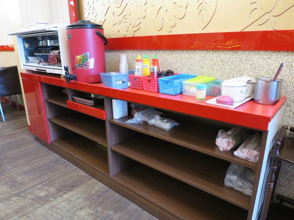 阿溜食堂(原阿溜麵)：用心為您煮一碗好吃的麵 .. 阿溜食堂