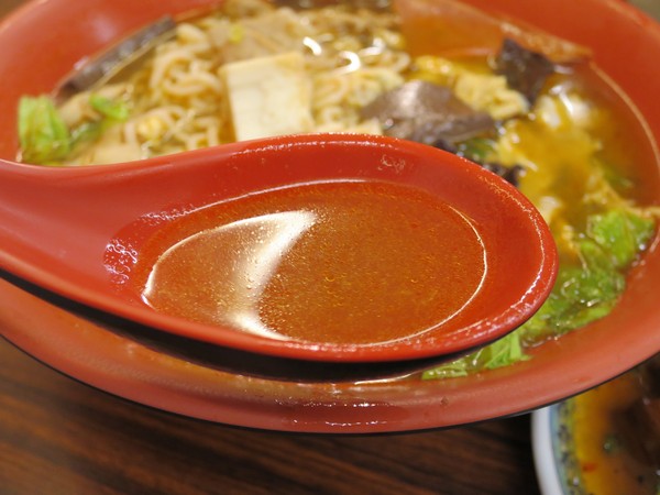 阿溜食堂(原阿溜麵)：用心為您煮一碗好吃的麵 .. 阿溜食堂