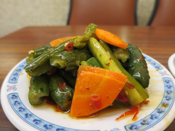 阿溜食堂(原阿溜麵)：用心為您煮一碗好吃的麵 .. 阿溜食堂