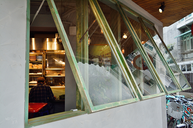 泰街頭:質感泰國風,好吃泰北烤半雞飯.咖哩.摩摩喳喳.月亮蝦餅,台北溫州街美食捷運台電大樓站