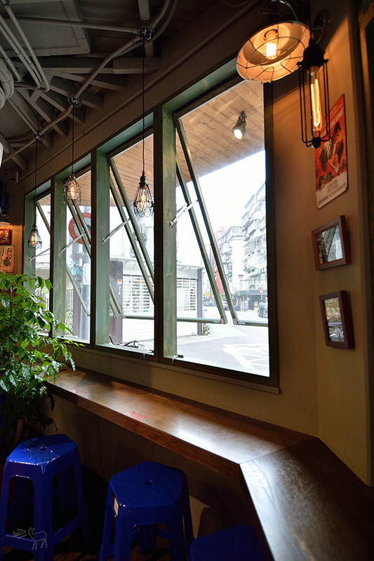 泰街頭:質感泰國風,好吃泰北烤半雞飯.咖哩.摩摩喳喳.月亮蝦餅,台北溫州街美食捷運台電大樓站