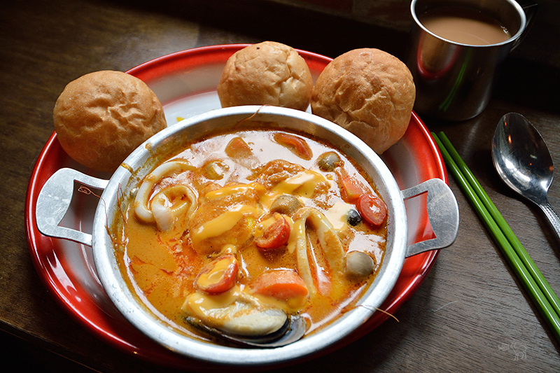 泰街頭:質感泰國風,好吃泰北烤半雞飯.咖哩.摩摩喳喳.月亮蝦餅,台北溫州街美食捷運台電大樓站