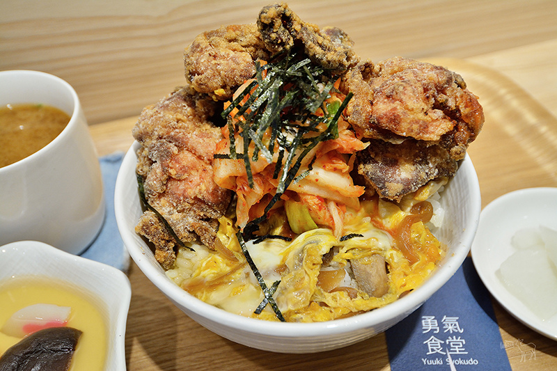 勇氣食堂:溫暖日式家常丼飯定食,炸蝦天婦羅,泡菜炸雞,板橋捷運新埔站美食