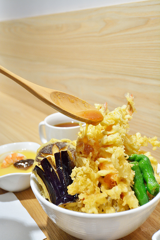 勇氣食堂:溫暖日式家常丼飯定食,炸蝦天婦羅,泡菜炸雞,板橋捷運新埔站美食