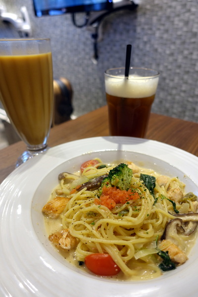 ICC音樂咖啡館莫札特專館:(胖樺食記) 捷運永春站高CP值咖啡廳「ICC音樂咖啡館莫札特專館」,推香煎骰子牛燉飯。商業午餐/Wi-Fi/不收一成服務費/氣氛好