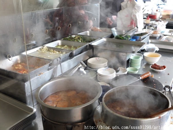 廖家肉燥飯：【美食特搜。屏東市】廖家肉燥飯@@來屏東吃這一味就對了！