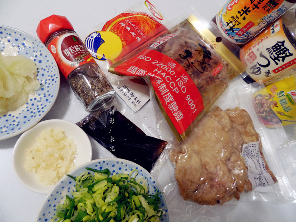 鮮豬道：【宅配。方便料理包】 鮮豬道 - 鐵道排骨 懷舊好滋味 媽媽的好幫手 創意料理