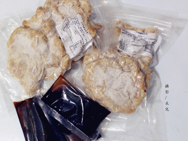 鮮豬道：【宅配。方便料理包】 鮮豬道 - 鐵道排骨 懷舊好滋味  媽媽的好幫手(傳統吃法)