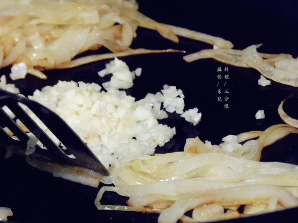 鮮豬道：【宅配。方便料理包】 鮮豬道 - 鐵道排骨 懷舊好滋味 媽媽的好幫手 創意料理