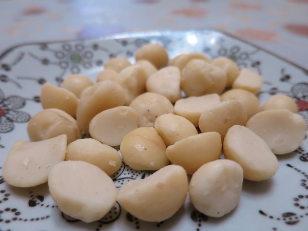 EZtea：不是萬Ｏ牌我們可是照吃的喔..   平衡樂活輕鬆吃堅果_EZtea !!