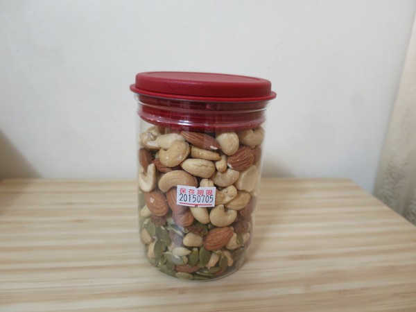 EZtea：不是萬Ｏ牌我們可是照吃的喔..   平衡樂活輕鬆吃堅果_EZtea !!