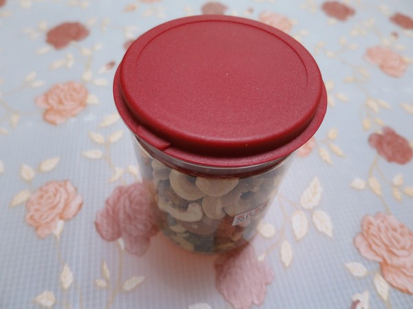 EZtea：不是萬Ｏ牌我們可是照吃的喔..   平衡樂活輕鬆吃堅果_EZtea !!