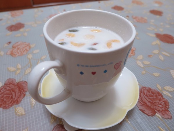 EZtea：不是萬Ｏ牌我們可是照吃的喔..   平衡樂活輕鬆吃堅果_EZtea !!