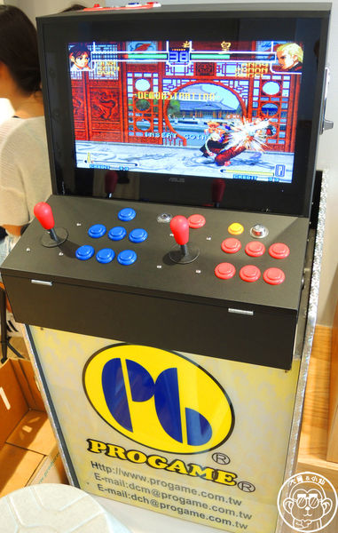 樂咖啡 La Cafe：呷飽祙【新竹･樂咖啡 LaCafe】跟上流行的燈泡奶茶