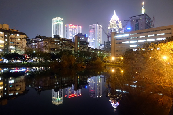 家咖哩(台北松菸店):(胖樺食記)好吃又健康的『家咖哩(台北松菸店)』。可以無限續飯續咖哩醬汁/不收一成服務費/台北美食