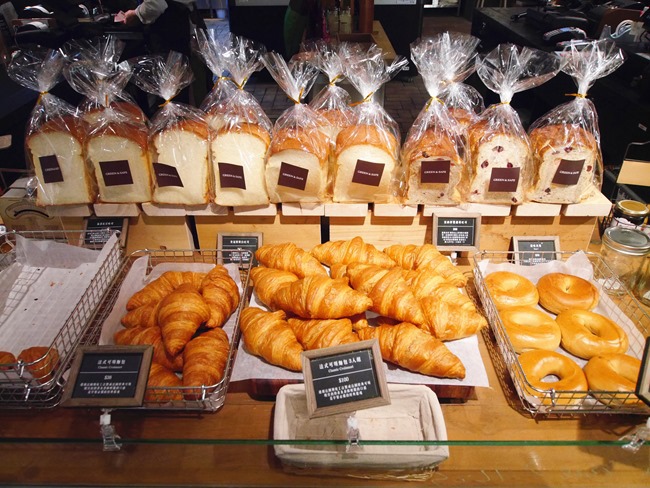 │台北。中正區│新開幕必訪。產地直送的有機鮮美「 農人餐桌親子餐廳」。小農大廚鮮體驗