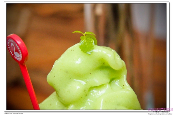 Green Kitchen 貳：【芝山早午餐】☼ Green  Kitchen 貳☼野菇菠菜班尼迪克蛋/藍莓塔/墨汁墨魚義大利麵/奇異果思慕斯都好美味呀～大推♥♥