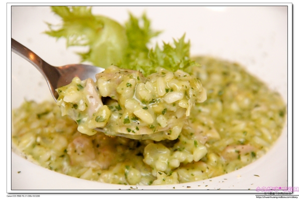 Green Kitchen 貳：【芝山早午餐】☼ Green  Kitchen 貳☼野菇菠菜班尼迪克蛋/藍莓塔/墨汁墨魚義大利麵/奇異果思慕斯都好美味呀～大推♥♥