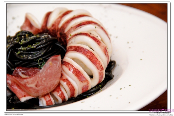 Green Kitchen 貳：【芝山早午餐】☼ Green  Kitchen 貳☼野菇菠菜班尼迪克蛋/藍莓塔/墨汁墨魚義大利麵/奇異果思慕斯都好美味呀～大推♥♥