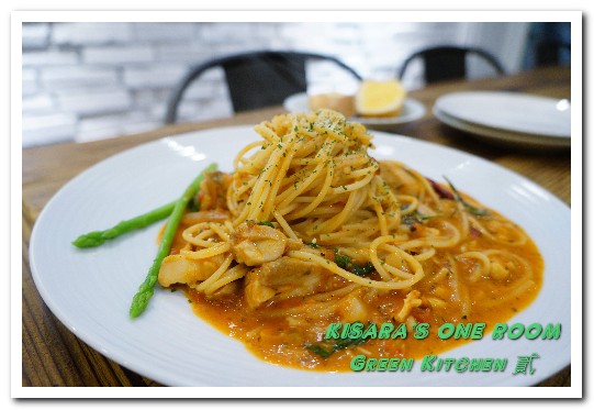 Green Kitchen 貳：芝山早午餐．令人放鬆心情的温馨白牆健康美味小餐館──Green Kitchen 貳