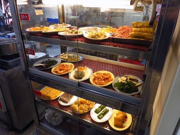 【桃園美食】丸朝牛肉麵-超大份量羊肉羹麵