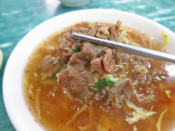 【桃園美食】丸朝牛肉麵-超大份量羊肉羹麵