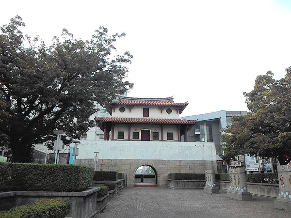 府城迎春門:東安兮。迎春兮 __..府城大東門