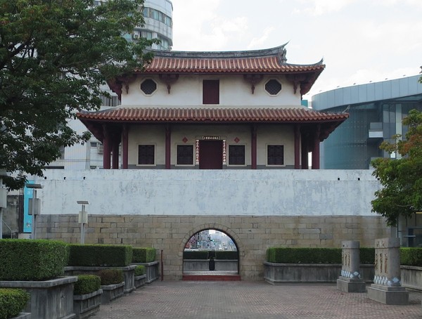 府城迎春門：東安兮。迎春兮   __..府城大東門