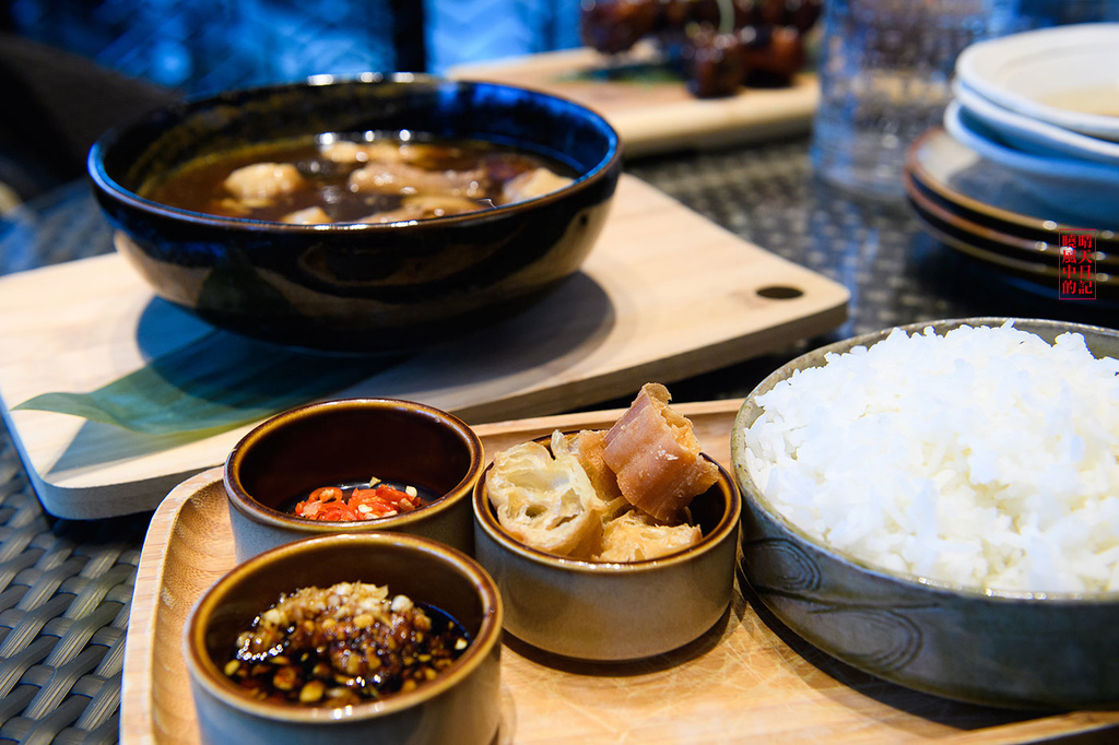 Asia 49 亞洲料理及酒廊:【愛評體驗團|Asia 49 亞洲料理及酒廊 聖誕跨年 歡聚餐廳】嚐道地亞洲料理 賞新板最高無敵景觀 眼口的幸福饗宴