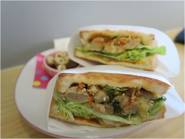 兔子吐司：[北投在地美食]兔子吐司~迷你可愛溫馨小店。酥脆香濃起司吐司