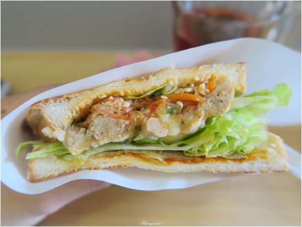 兔子吐司：[北投在地美食]兔子吐司~迷你可愛溫馨小店。酥脆香濃起司吐司