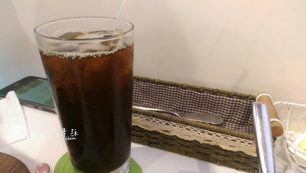 Le fleur Cafe' 花兒咖啡： 【高雄/食﹡前金】橘線市議會站．平價好吃的輕食饗宴．Le fleur Cafe' 花兒咖啡